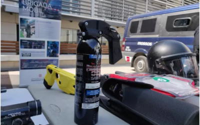 UN SINDICATO DE MOSSOS RECLAMA USAR EL GAS PIMIENTA TRAS SER AUTORIZADO PARA VIGILANTES